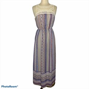 AUW Crochet Neckline Mixed Print Boho Maxi Dress Small